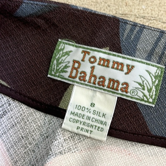 Tommy Bahama 100% Silk Tropical Hibiscus Print Skirt SIZE 8 - Picture 3 of 8